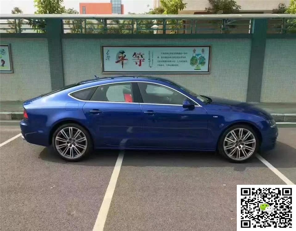 2014款奥迪a7 3.0t大功率版 蓝色骚红内 2x万